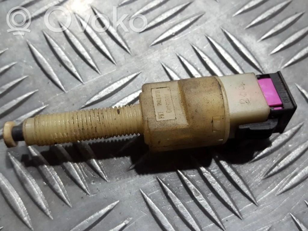 Interruptor sensor del pedal de freno   4A0945515A,4A0945515A