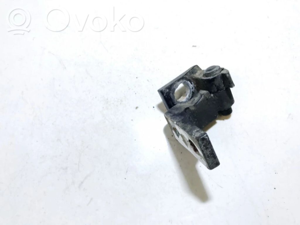 Front door upper hinge