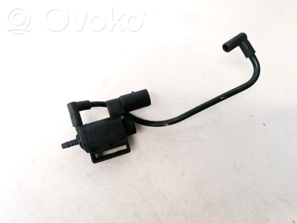Volkswagen Golf V Zawór podciśnienia / Elektrozawór turbiny