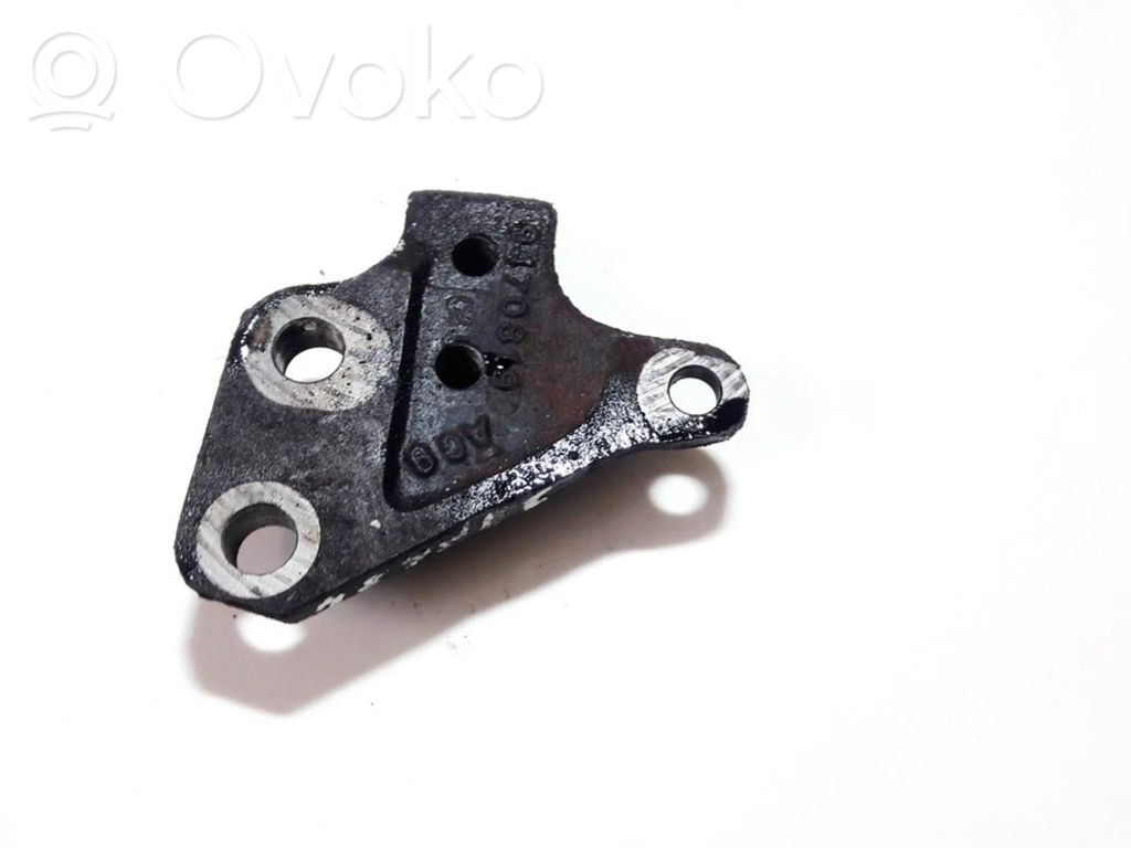 Volvo V70 Suport motor 