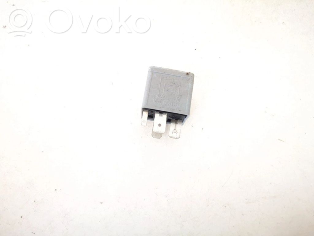 Otros relés   1J0906381A,V23134B63X396,1J0906381A,V23134B63X396
