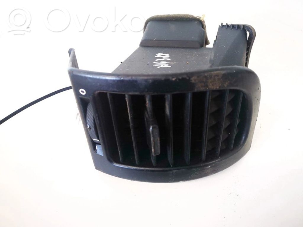 Opel Zafira A Rejilla de ventilación central del panel 
