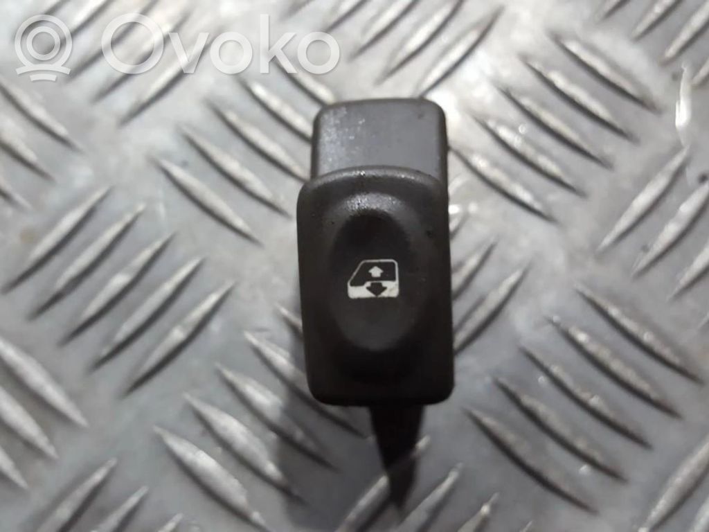 Renault Scenic I Interruttore di controllo dell’alzacristalli elettrico