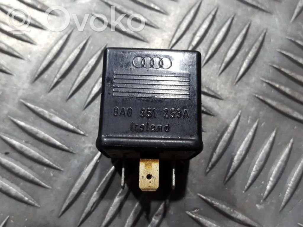 Audi A4 S4 B5 8D Otros relés 