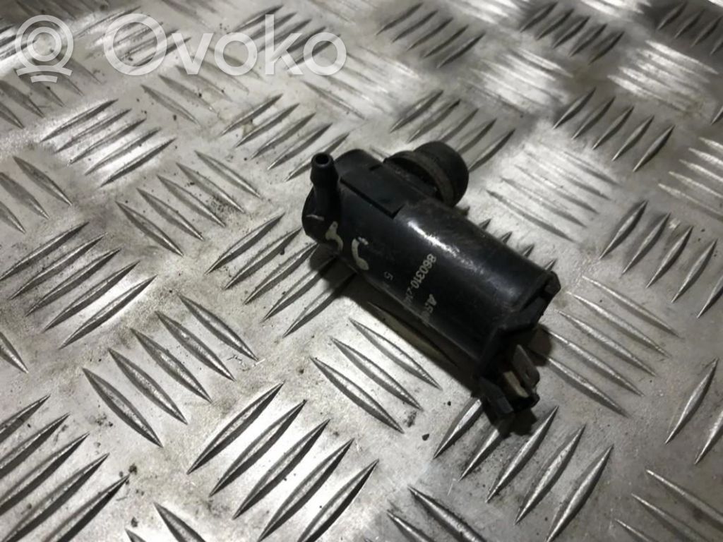 Mazda 626 Windscreen/windshield washer pump 