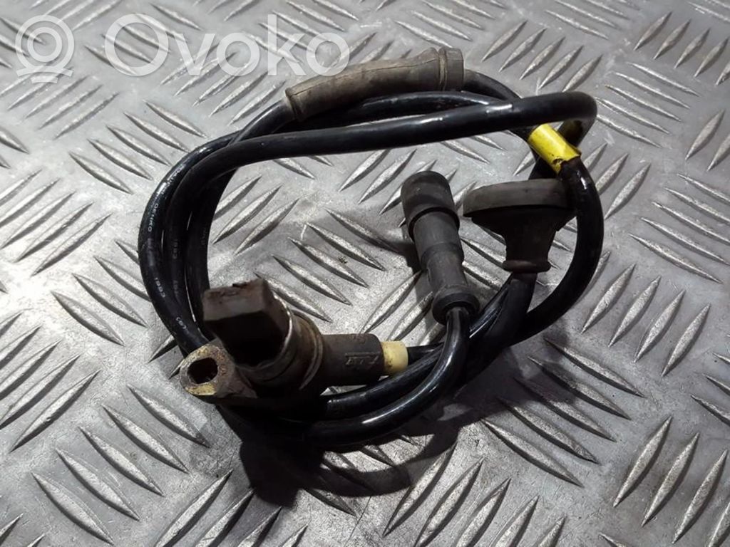 Volkswagen PASSAT B4 Takajarrun ABS-anturi