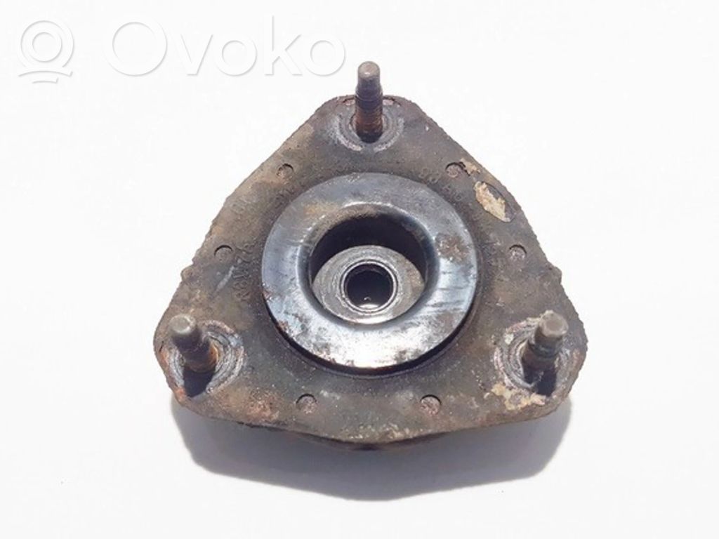 Ford Focus Coil spring mount 