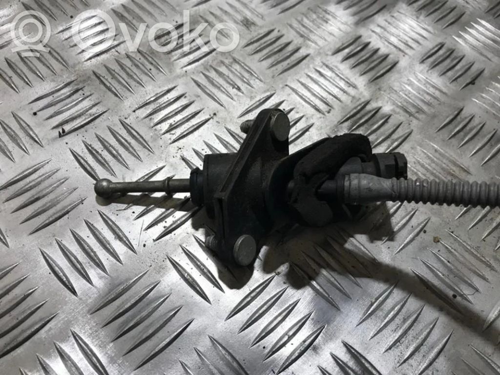 Opel Corsa C Kytkimen pääsylinteri 