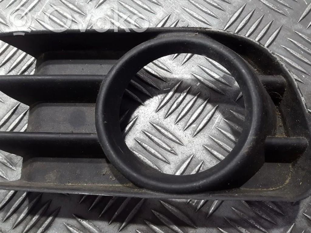 Renault Megane II Mascherina inferiore del paraurti anteriore
