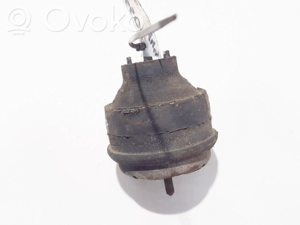Support de moteur, coussinet   8D0199379S,8D0199379S