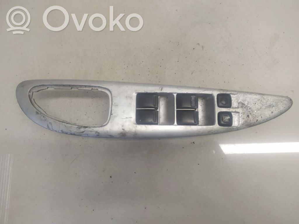 Nissan Primera Interruttore di controllo dell’alzacristalli elettrico 