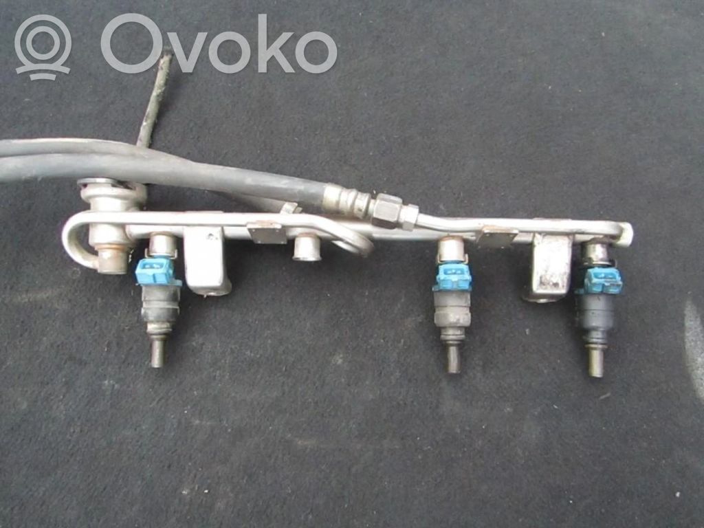 Volkswagen PASSAT B5 Polttoainepääputki 