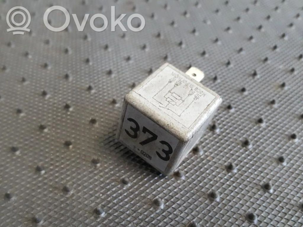 Otros relés   8D0951253A,V23134B52X301,8D0951253A,V23134B52X301,V23134B52X301