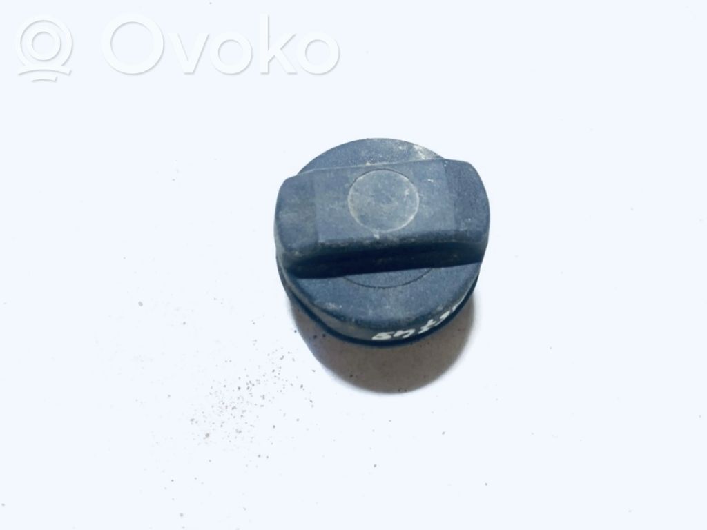 Volkswagen PASSAT B4 Tappo del serbatoio del carburante