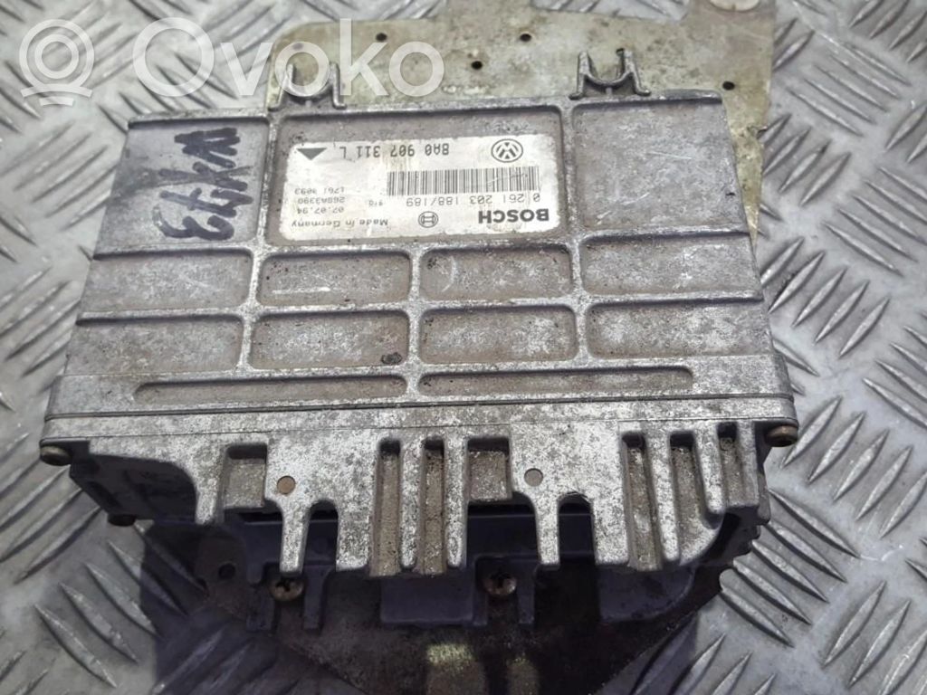 Moottorin ohjainlaite/moduuli   8A0907311L,8A0907311L