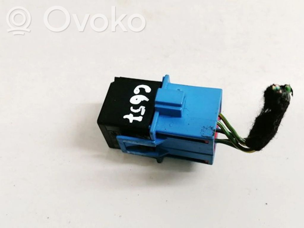 Ford Mondeo Mk III Inne przekaźniki 