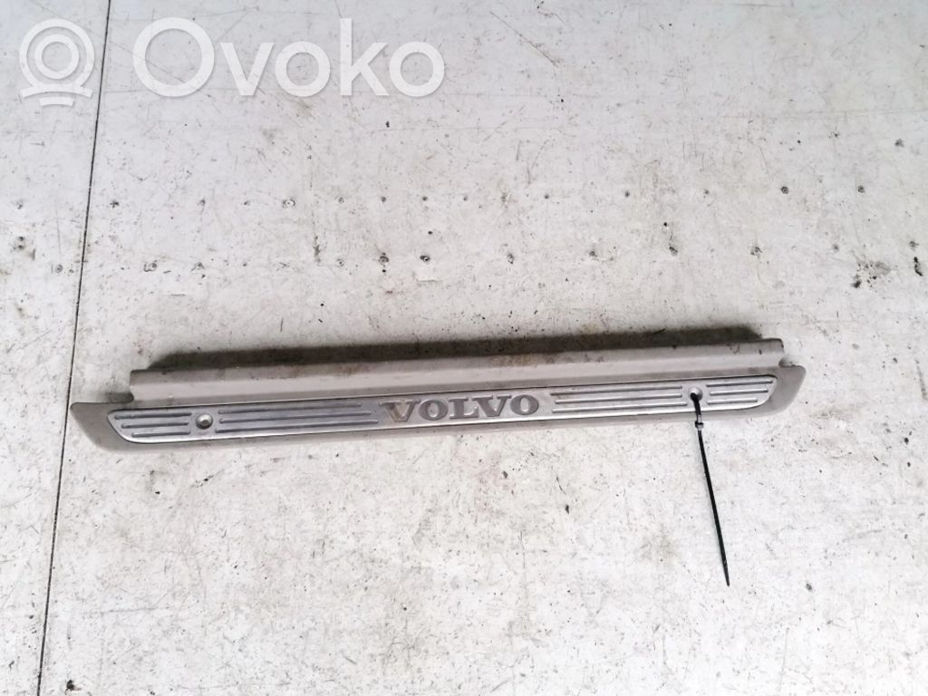 Volvo S40, V40 Capac prag față 