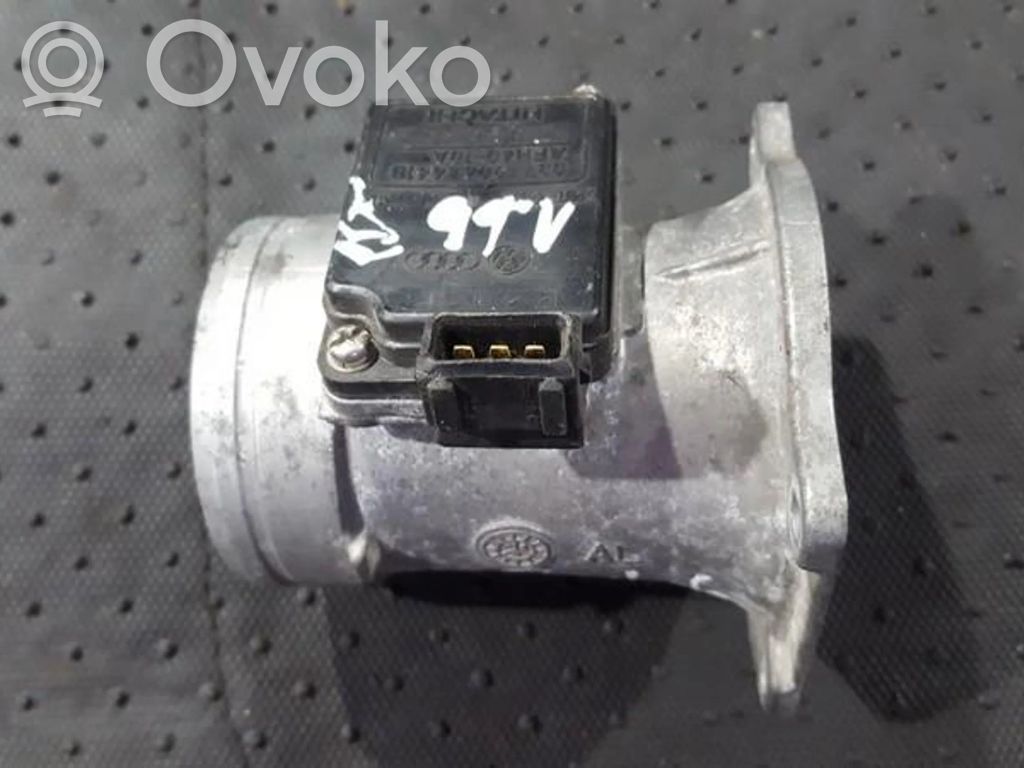 Audi A4 S4 B5 8D Misuratore di portata d'aria 