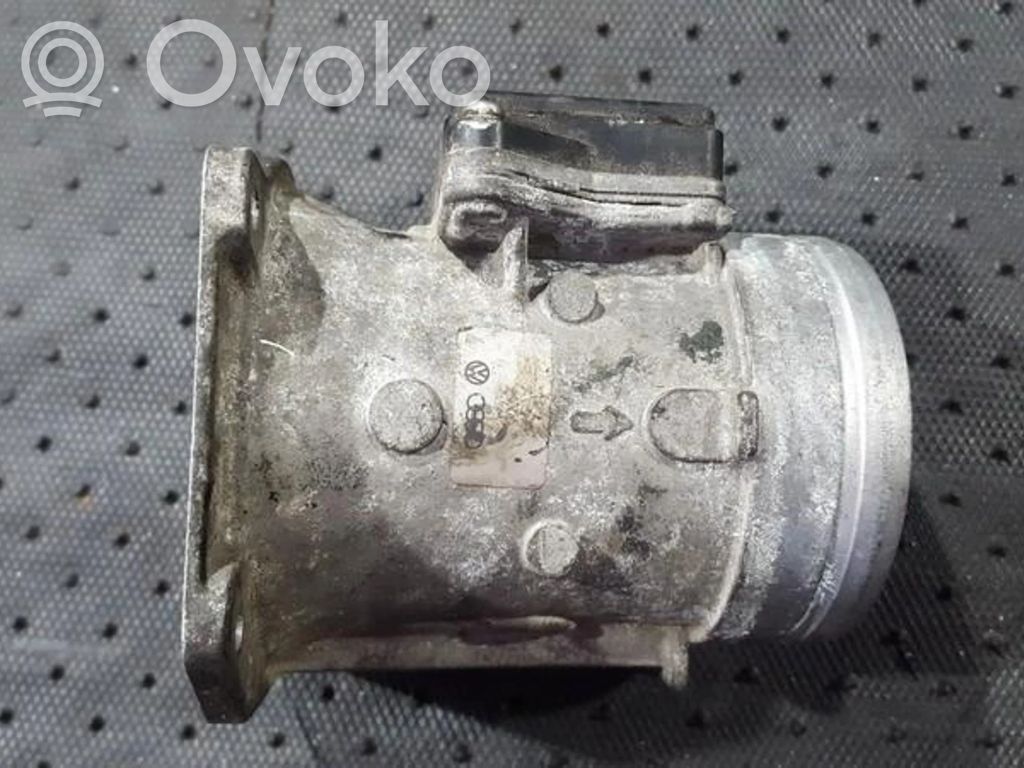 Audi A4 S4 B5 8D Misuratore di portata d'aria 