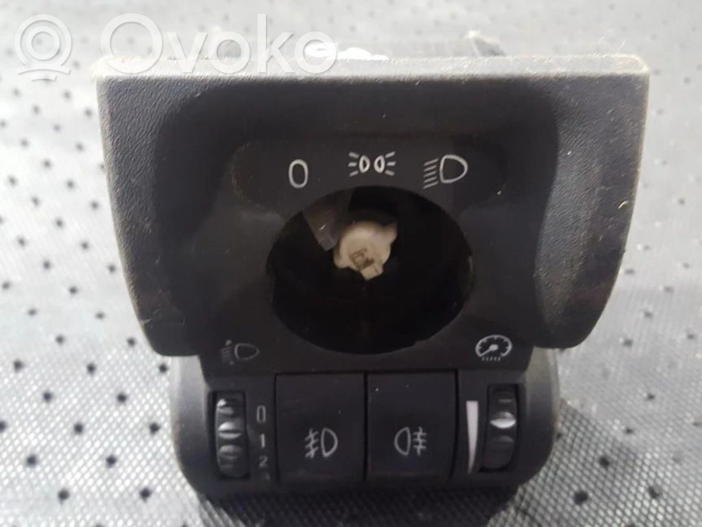 Opel Vectra B Pretmiglas lukturu slēdzis 