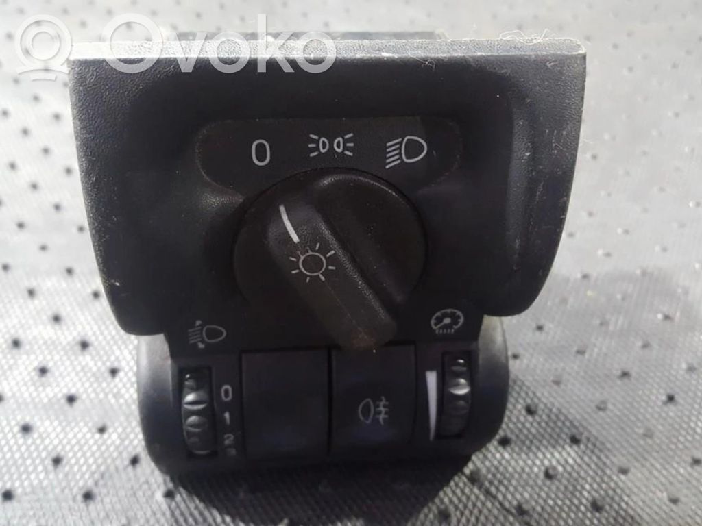 Light switch   03392160100,09228134,03392160100,38697