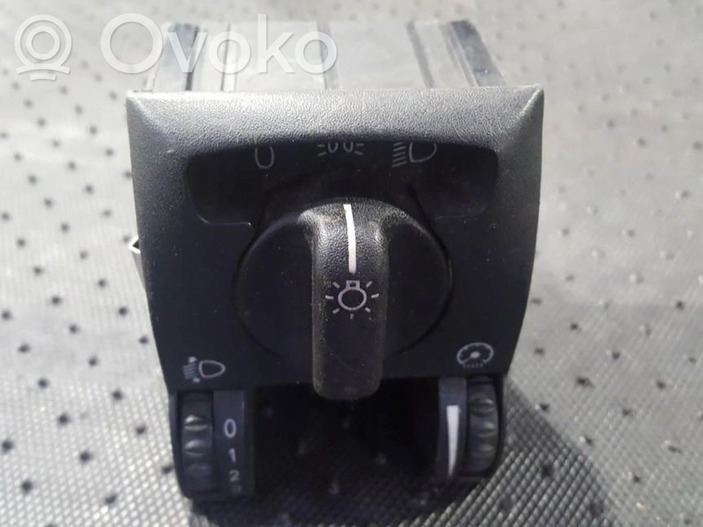 Comutator lumini   90460591,90460591,90460591