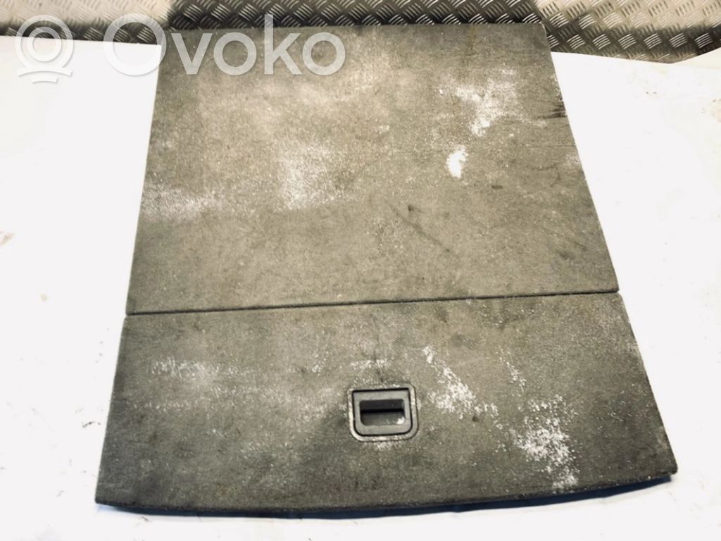 Audi A4 S4 B7 8E 8H Mochetă portbagaj 