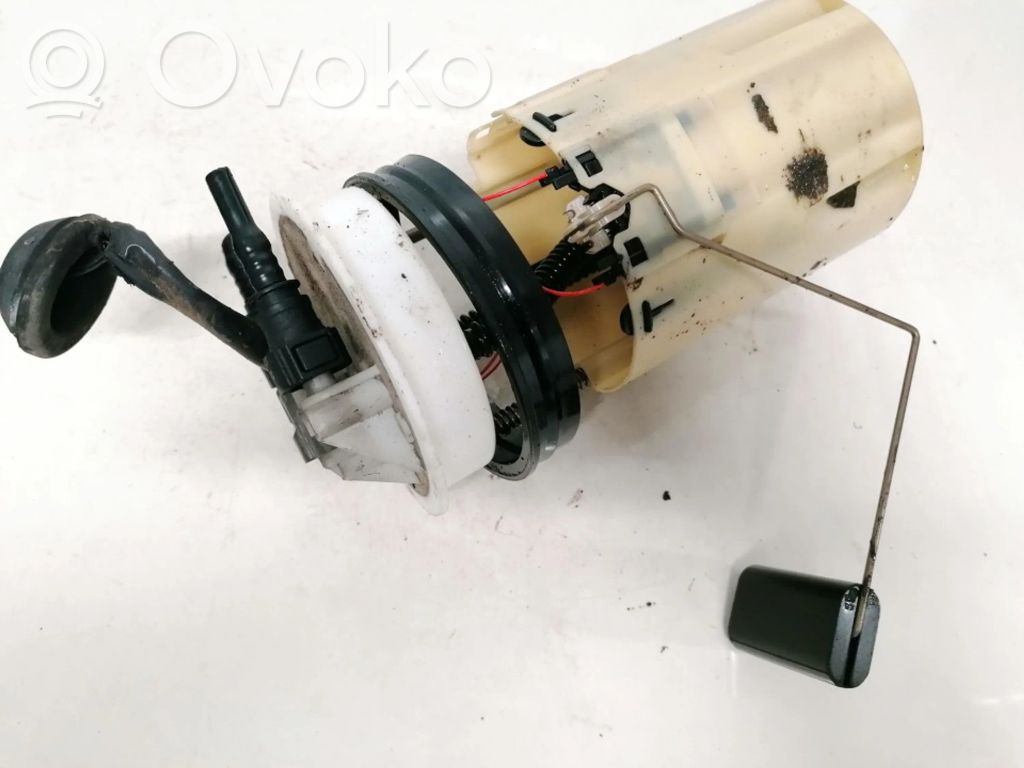 Nissan Almera N16 Sensore di livello del carburante