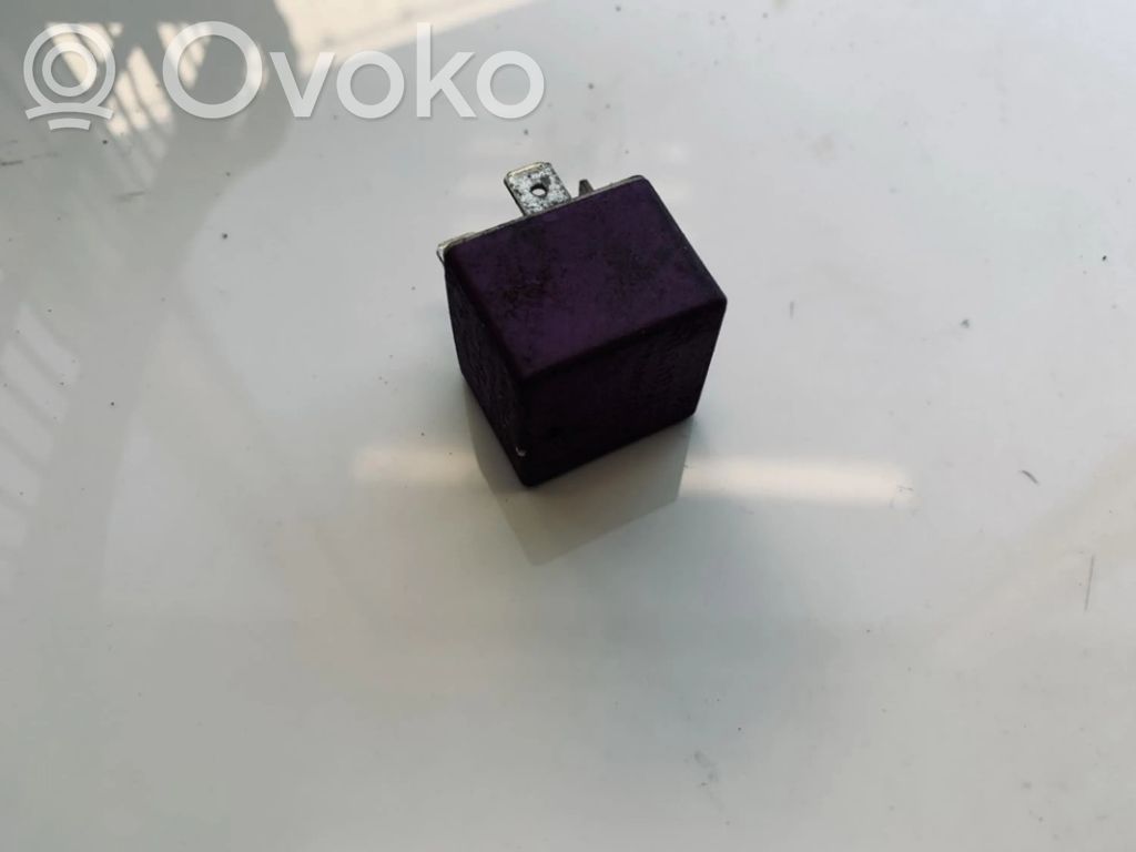 Otros relés   12V25A03517,12V25A03517