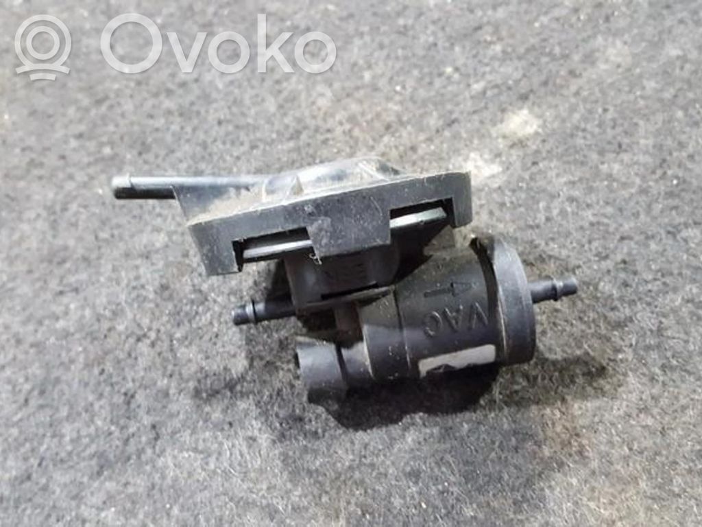 Chrysler Cirrus EGR valve 