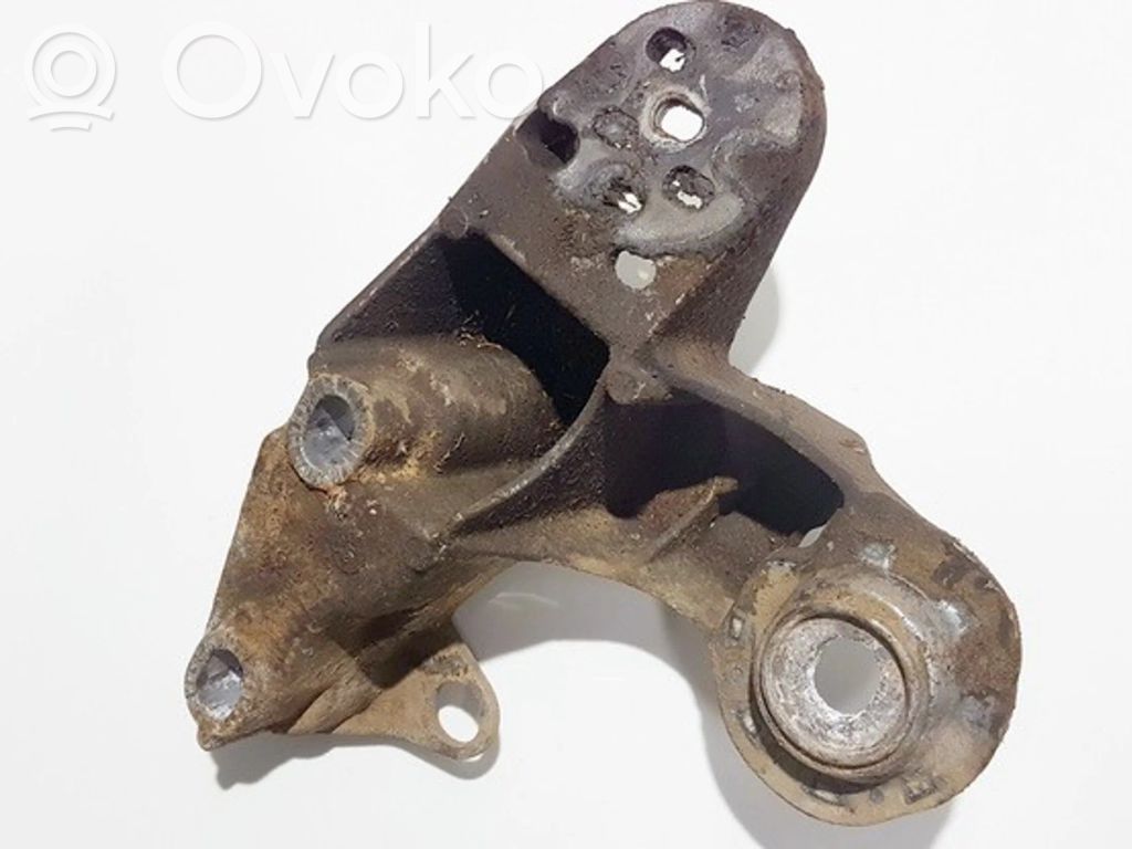 Łapa / Mocowanie silnika   4B0199351A,4B0199351A
