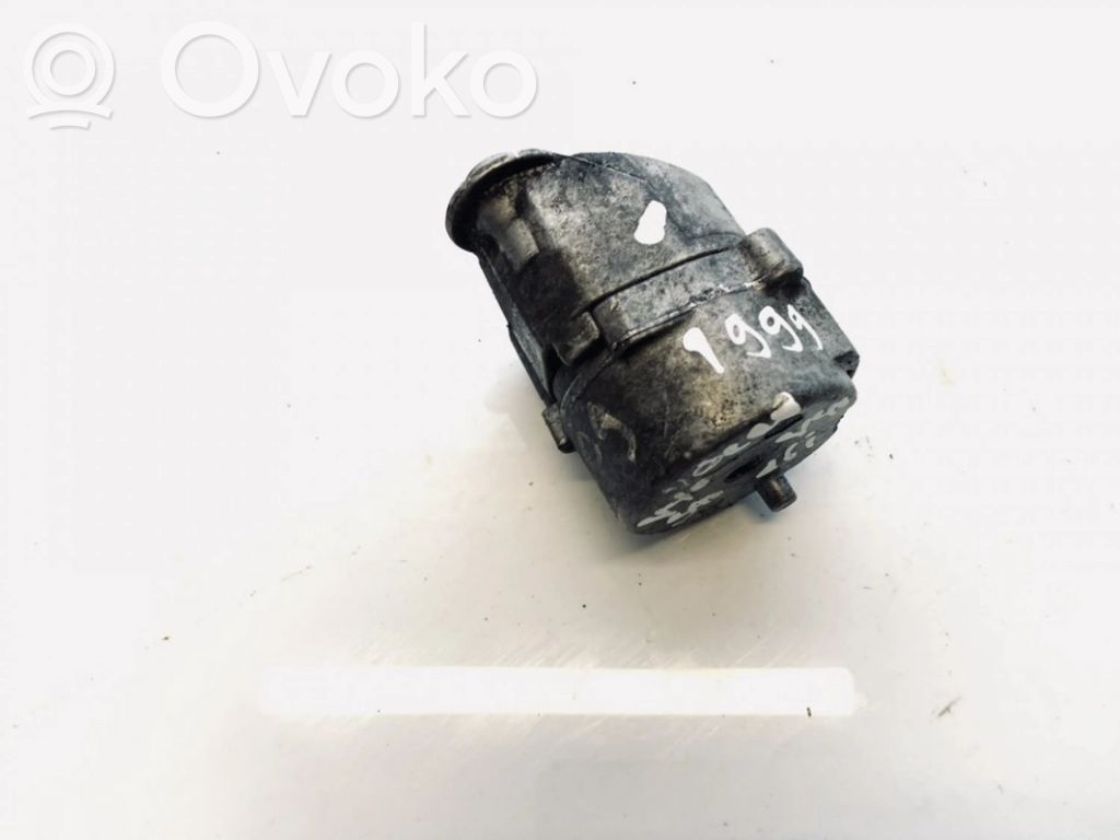 Volvo S40, V40 Diržo įtempėjas 