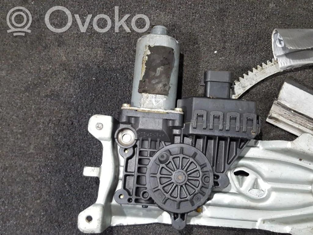 Opel Corsa C Motor del regulador de la ventanilla de la puerta delantera