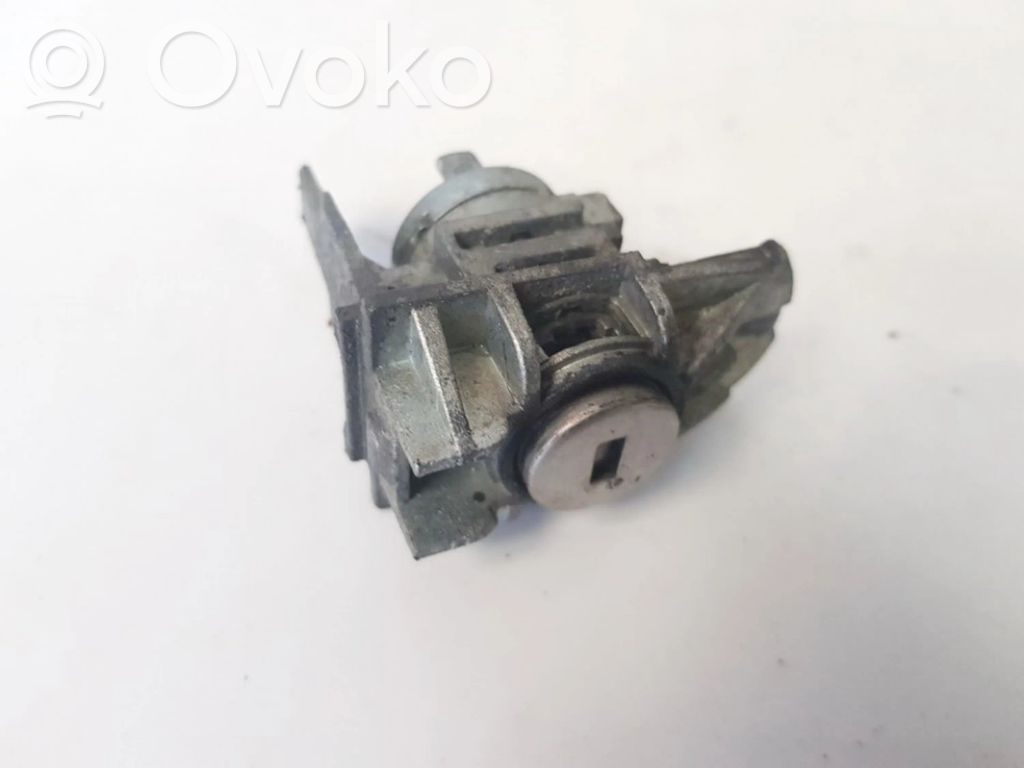 Ford Galaxy Užrakinimo spynelė (prie rankenos) 