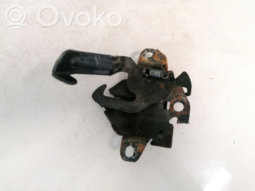 Engine bonnet/hood lock/catch