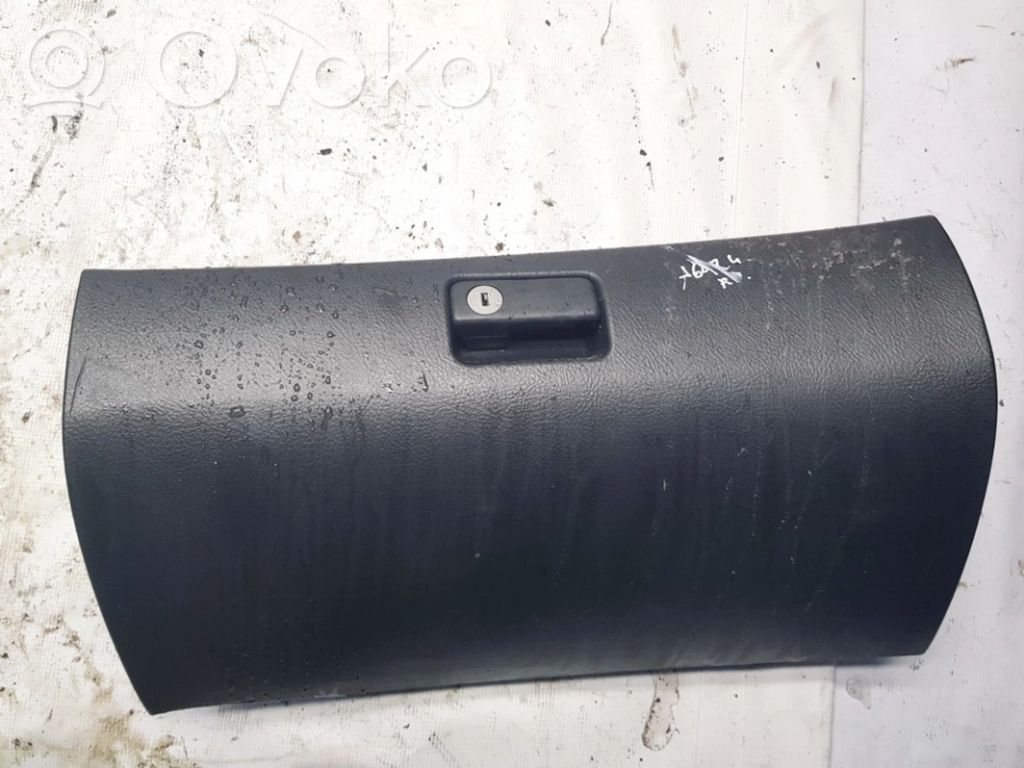 Toyota Avensis T250 Schowek deski rozdzielczej 