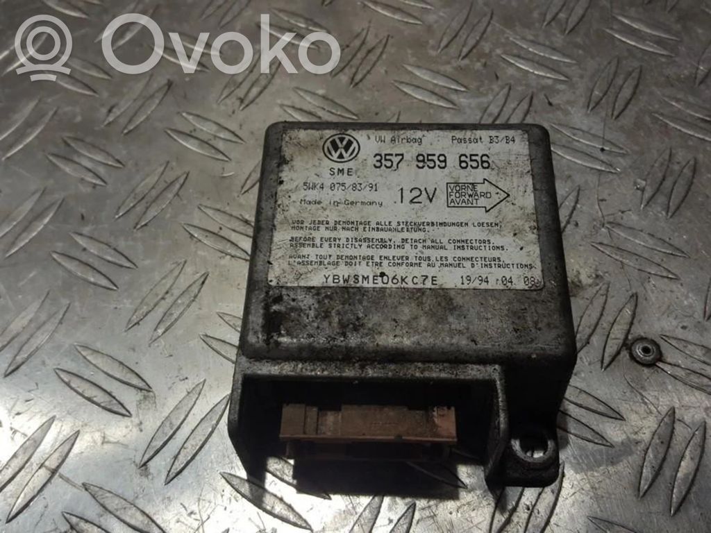 Volkswagen PASSAT B4 Centralina/modulo airbag 