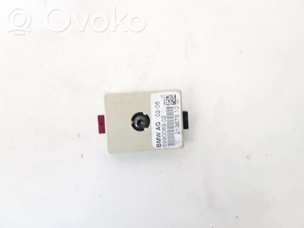 BMW X3 E83 Antennin ohjainlaite 