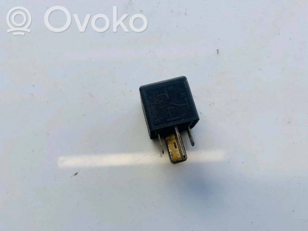 Altri relè   83BG14N089CA,V23134J4X37,83BG14N089CA,V23134J4X37,V23134J4X37