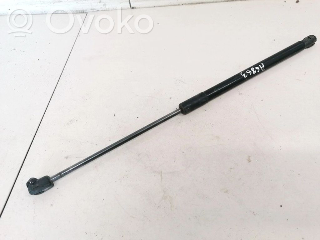Hyundai i30 Vérin de capot arrière