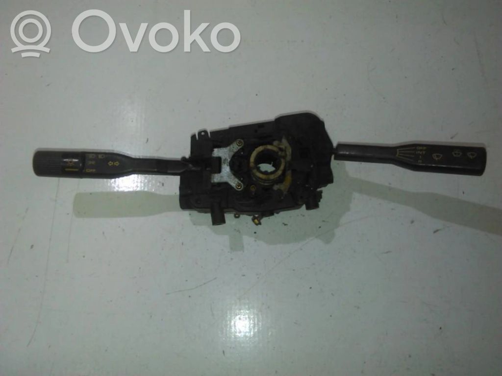 Mazda 323 F Commodo, commande essuie-glace/phare 