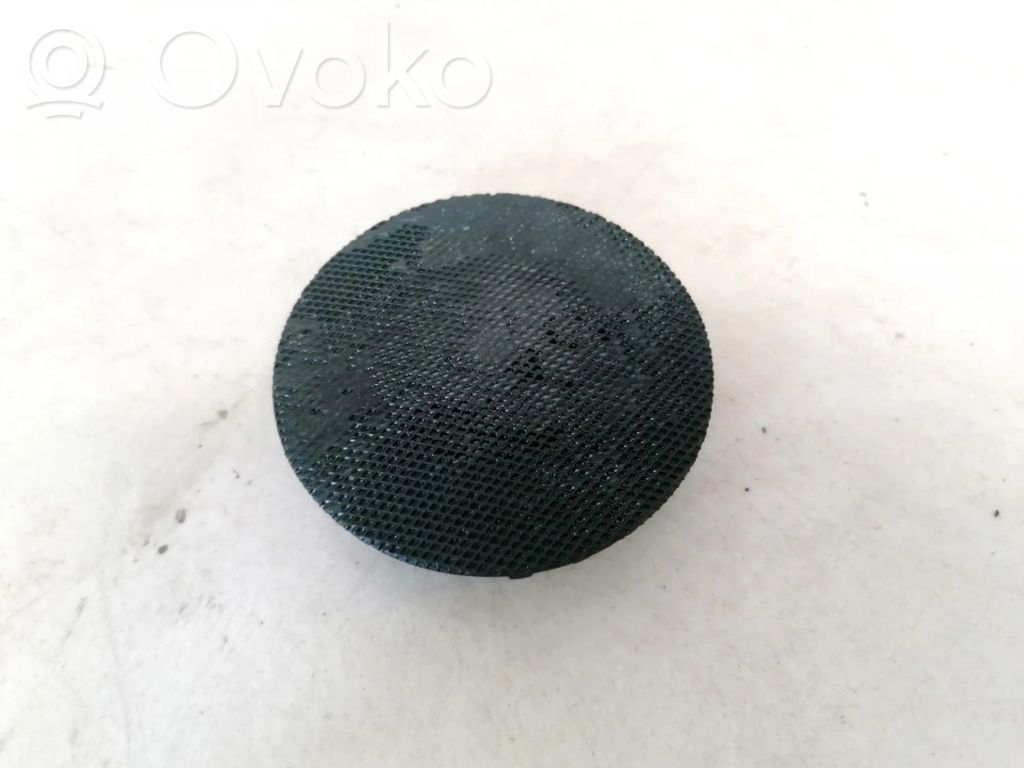 Citroen Berlingo Cache enceinte centrale