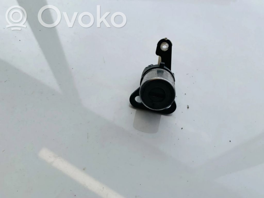 Dodge Journey Wkładka zamka drzwi przednich 