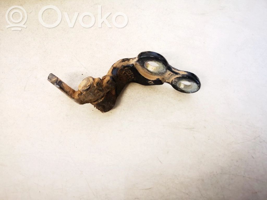 Ford Focus Front door upper hinge 