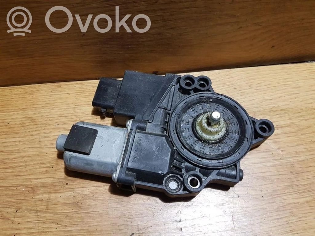 KIA Ceed Motor macara geam ușă față 