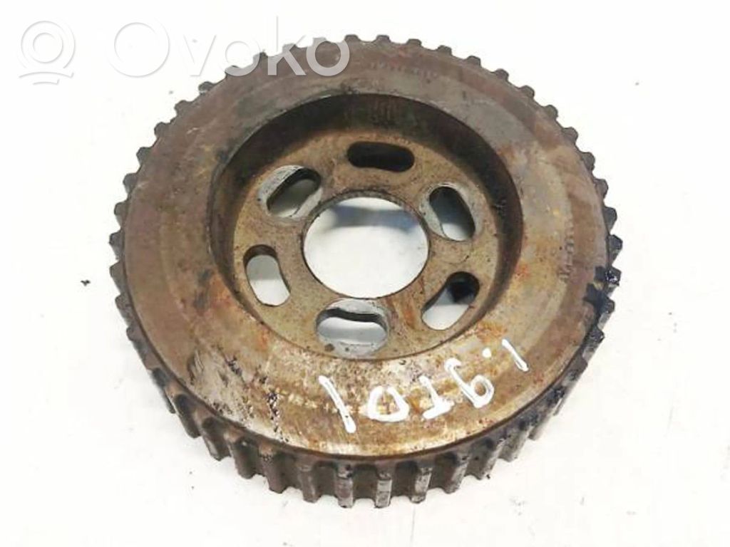 Volkswagen PASSAT B4 Ingranaggio della pompa carburante (puleggia)