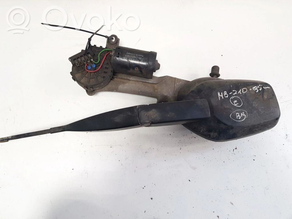 Mercedes-Benz E W210 Tiranti e motorino del tergicristallo anteriore