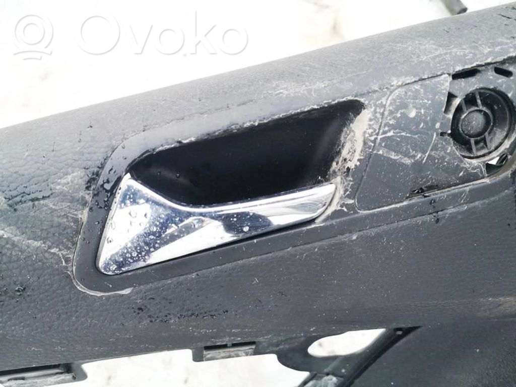 Volkswagen PASSAT B6 Maniglia interna per portiera posteriore 