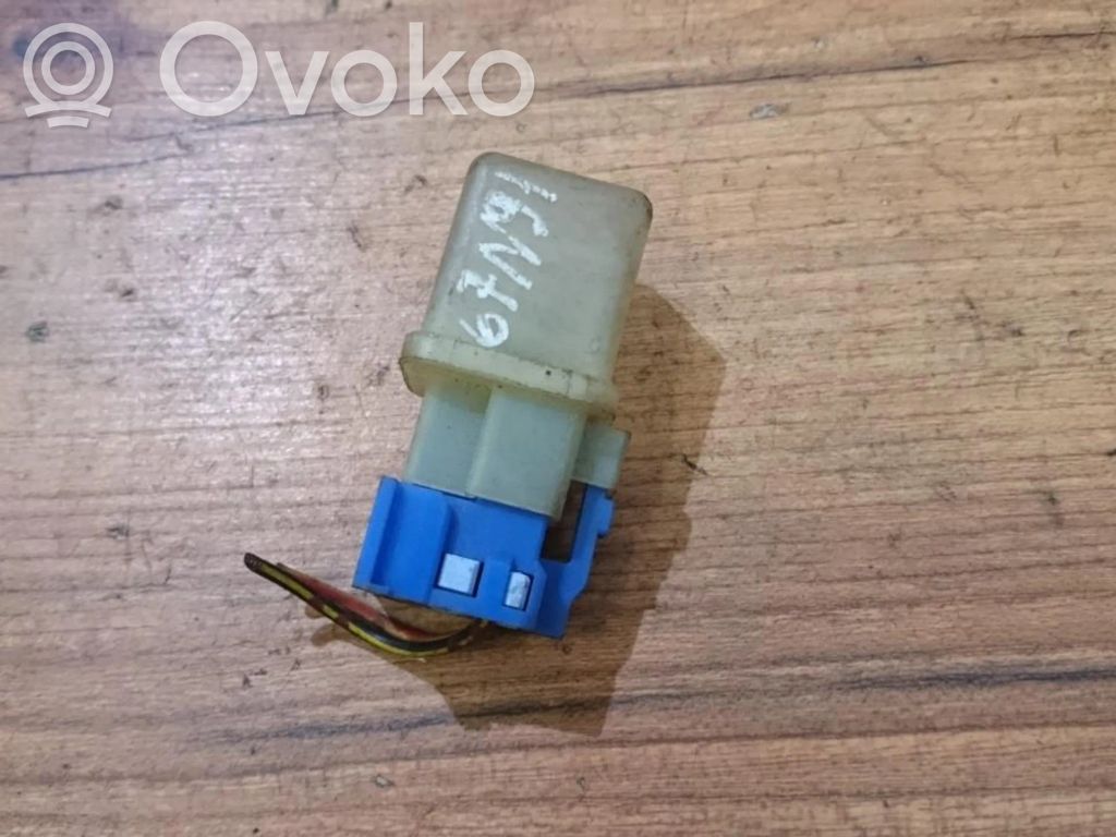 Nissan Primera Inne przekaźniki 