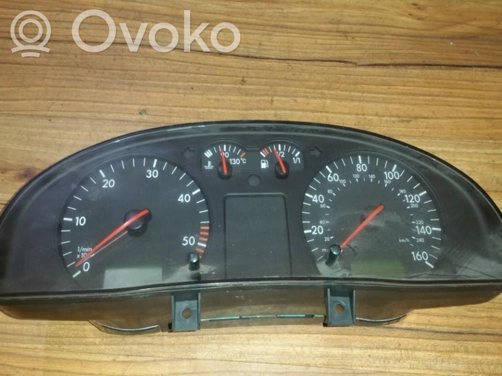 Volkswagen PASSAT B5 Nopeusmittari (mittaristo) 